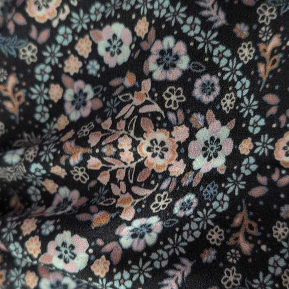 LC Lauren Conrad Women's Pleated Scoop Neck Bow Tie Open Back Floral Top‎ - Picture 4 of 7